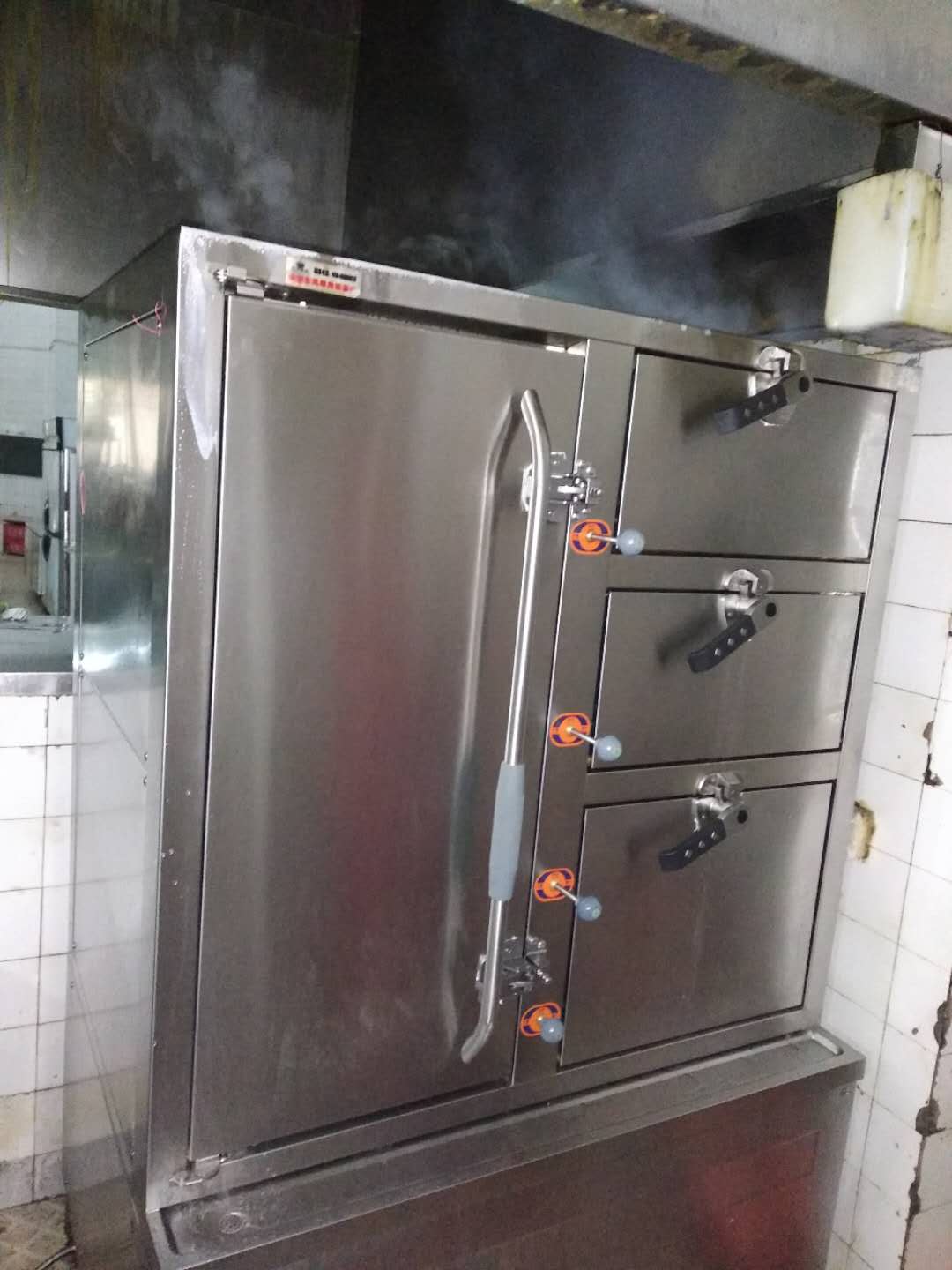 91免费在线视频观看海鲜蒸柜